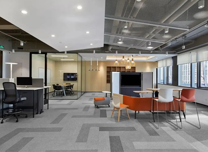 布局上有更大自由度的辦公室裝修設計空間是怎樣的——法國康穩移動供電設備